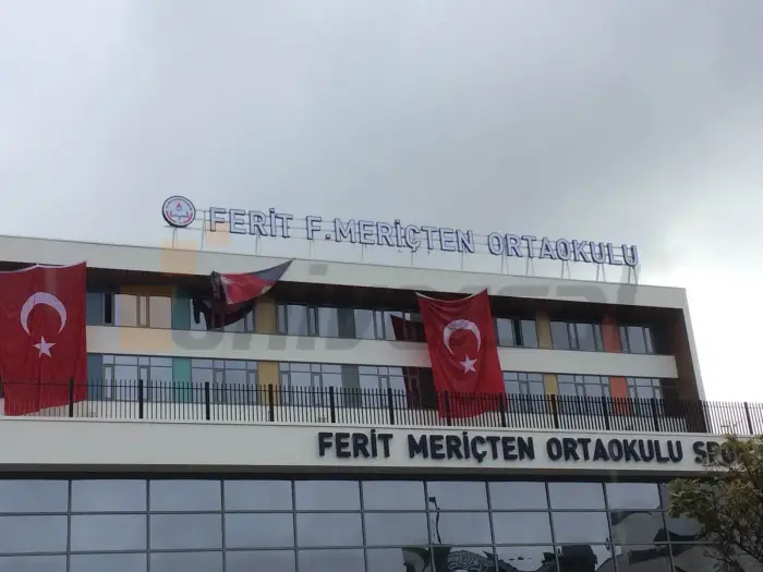 Çatı tabelası uygulaması 6 — Universal Reklam imalatı