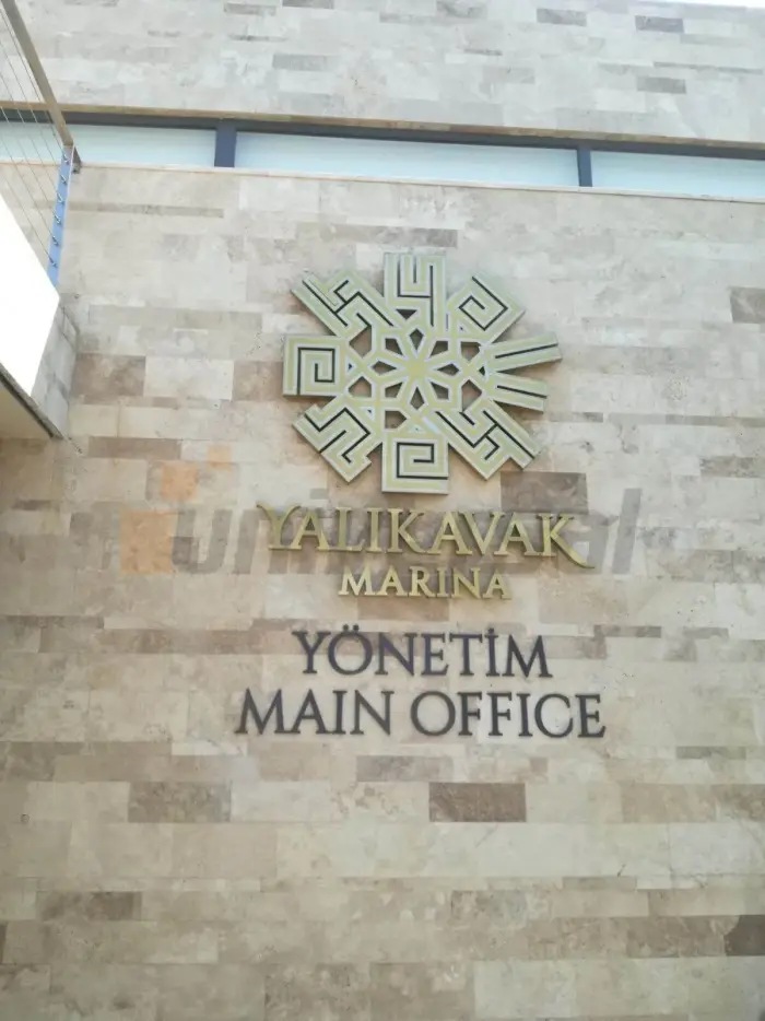 Işıksız kutu harf uygulaması 4 — Universal Reklam imalatı