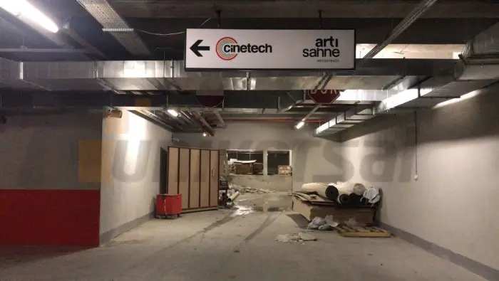Yönlendirme tabelası uygulaması 12 — Universal Reklam imalatı